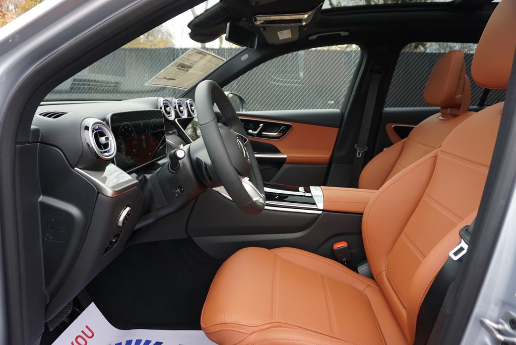 Thumbnail: 2026 Mercedes-Benz GLC - 9