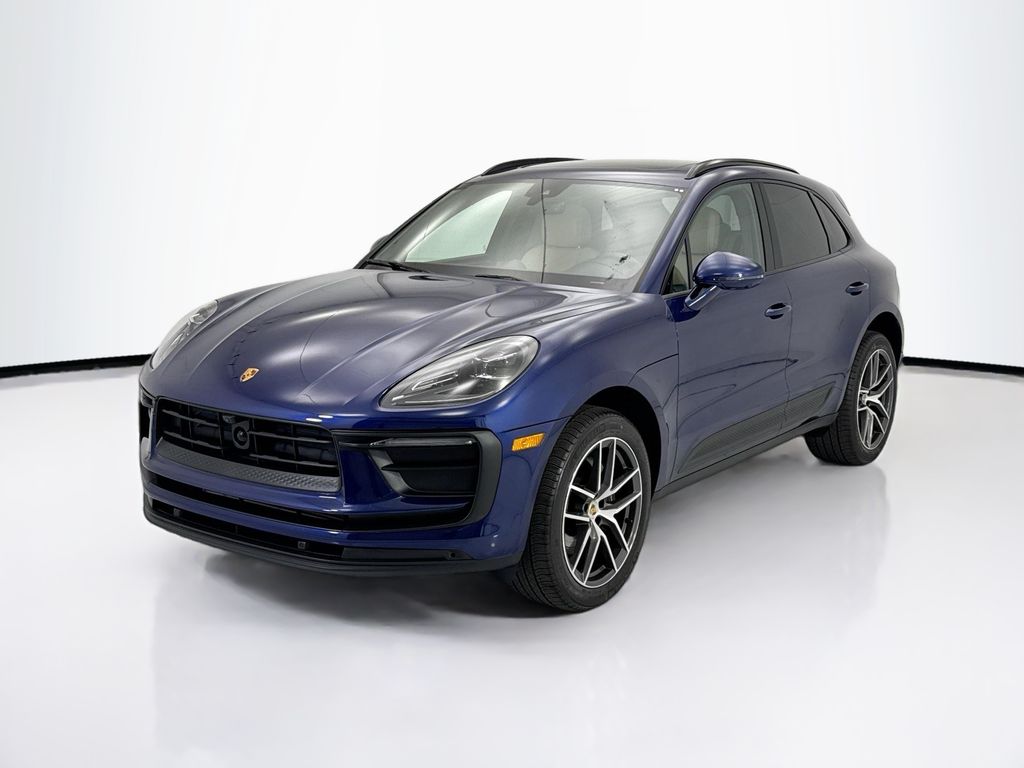 Thumbnail: 2024 Porsche Macan - 1