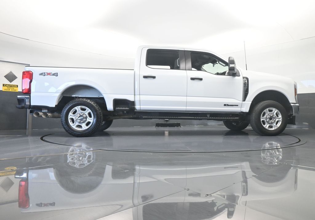 Used 2025 Oxford White Ford XLT image 65