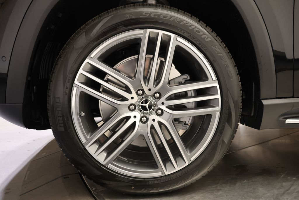 Thumbnail: 2026 Mercedes-Benz GLS - 11