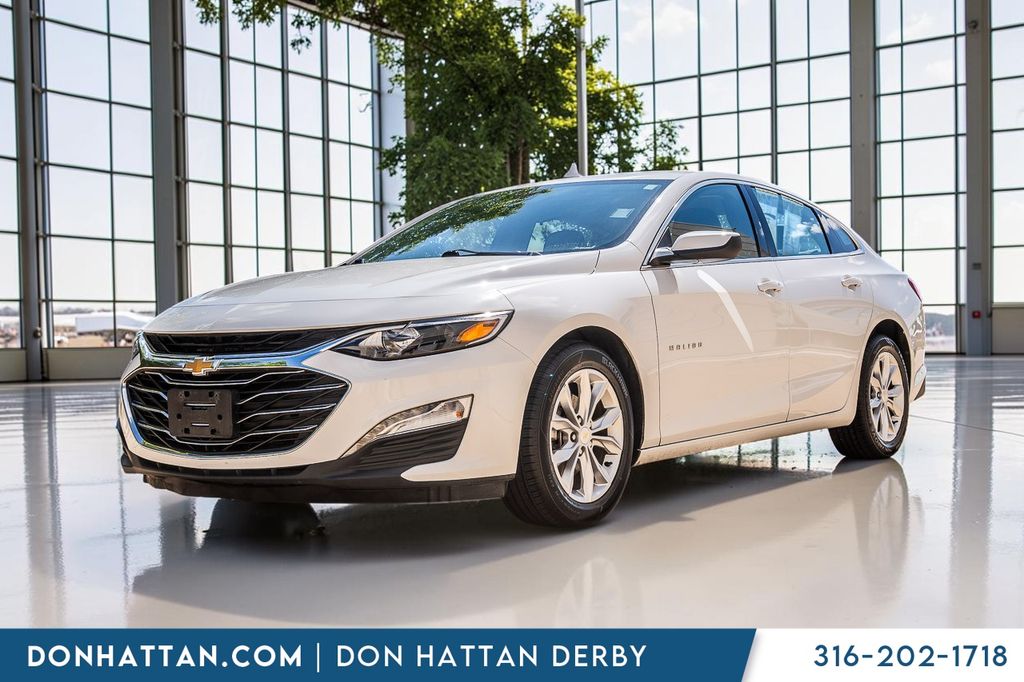 Summit White 2024 Chevrolet Malibu Sedan Front-Wheel Drive Continuously Variable Transmission