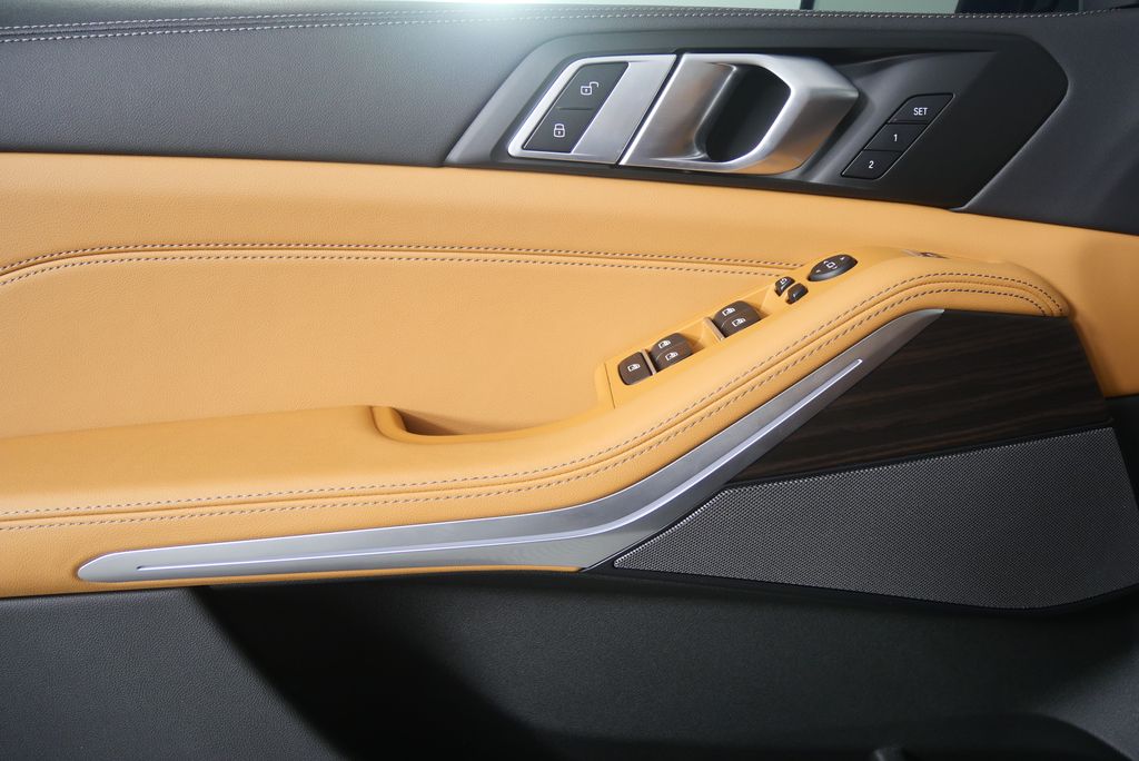 Thumbnail: 2025 BMW X5 - 8