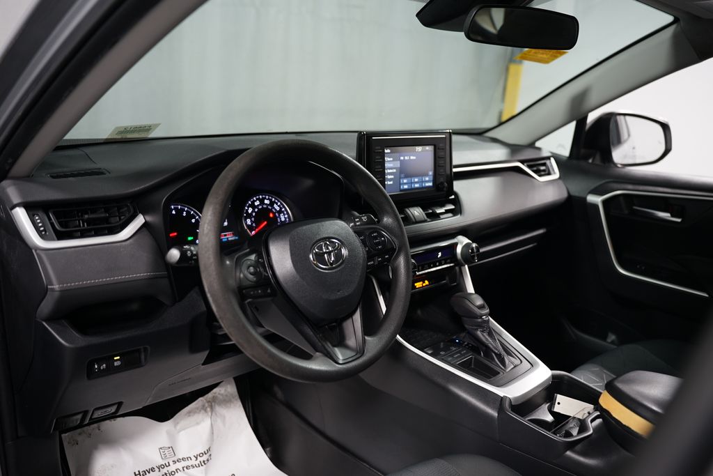 2019 Toyota RAV4 XLE 11