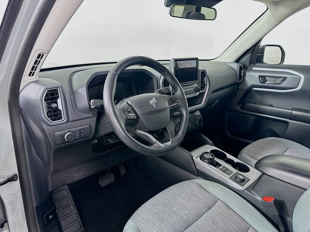 Thumbnail: 2022 Ford Bronco Sport - 9