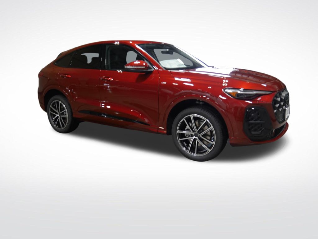 Thumbnail: 2026 Audi Q5 - 7
