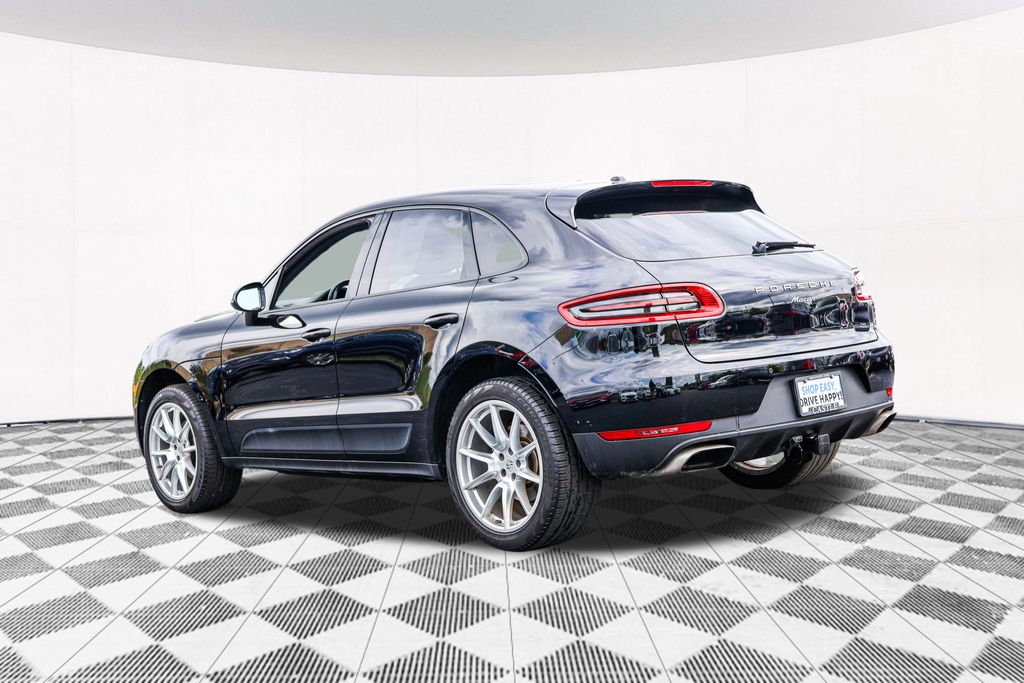 2018 Porsche Macan Base 11