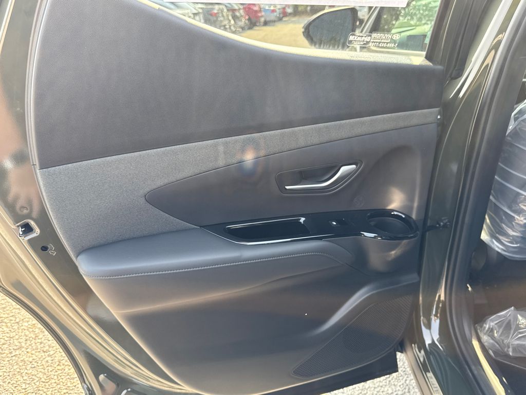 2025 Hyundai Santa Cruz Limited photo 9
