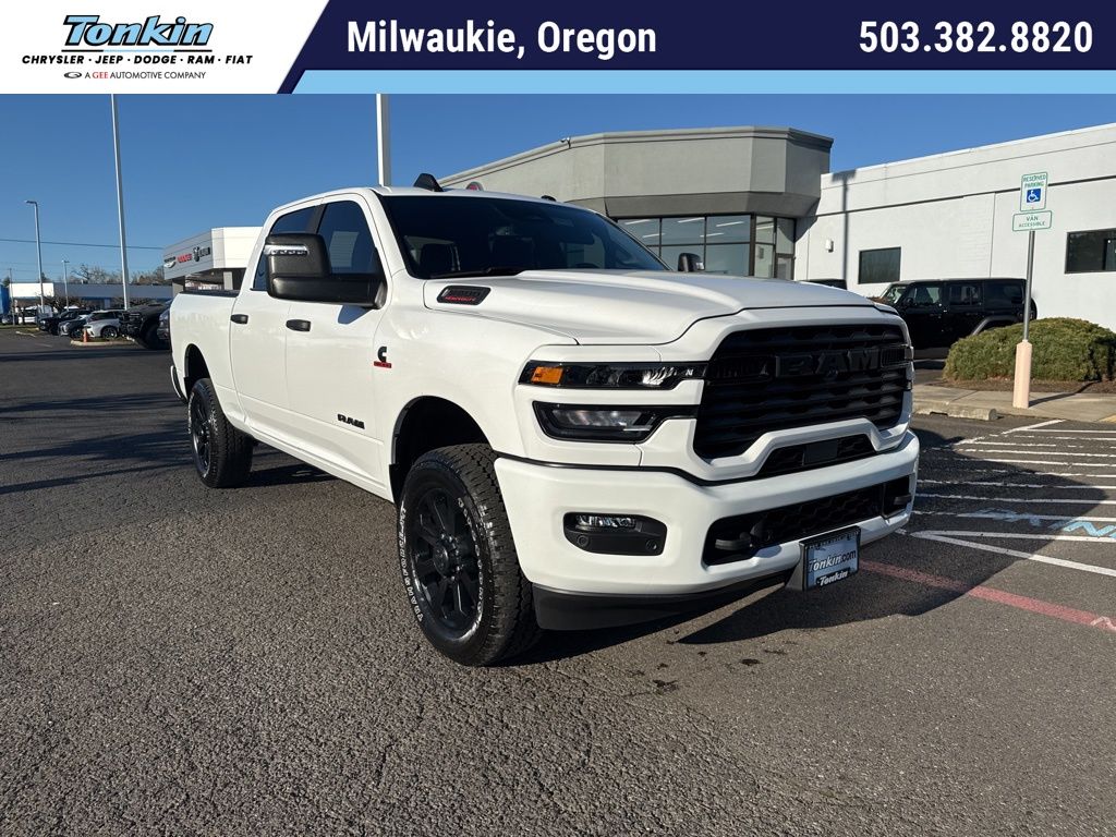 2025 RAM 2500 Big Horn Crew Cab 4WD