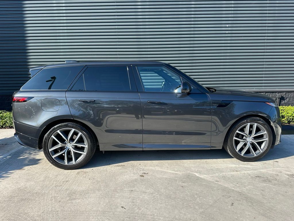 Thumbnail: 2023 Land Rover Range Rover Sport - 10