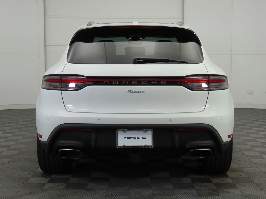 Thumbnail: 2025 Porsche Macan - 6