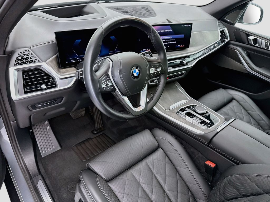 Thumbnail: 2026 BMW X5 - 9