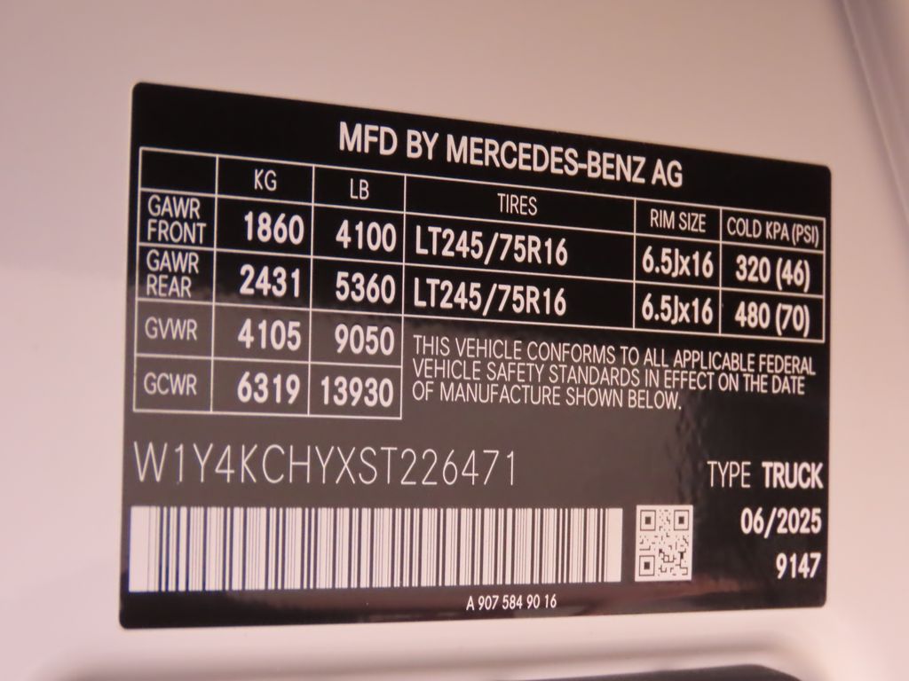 Thumbnail: 2025 Mercedes-Benz Sprinter - 31
