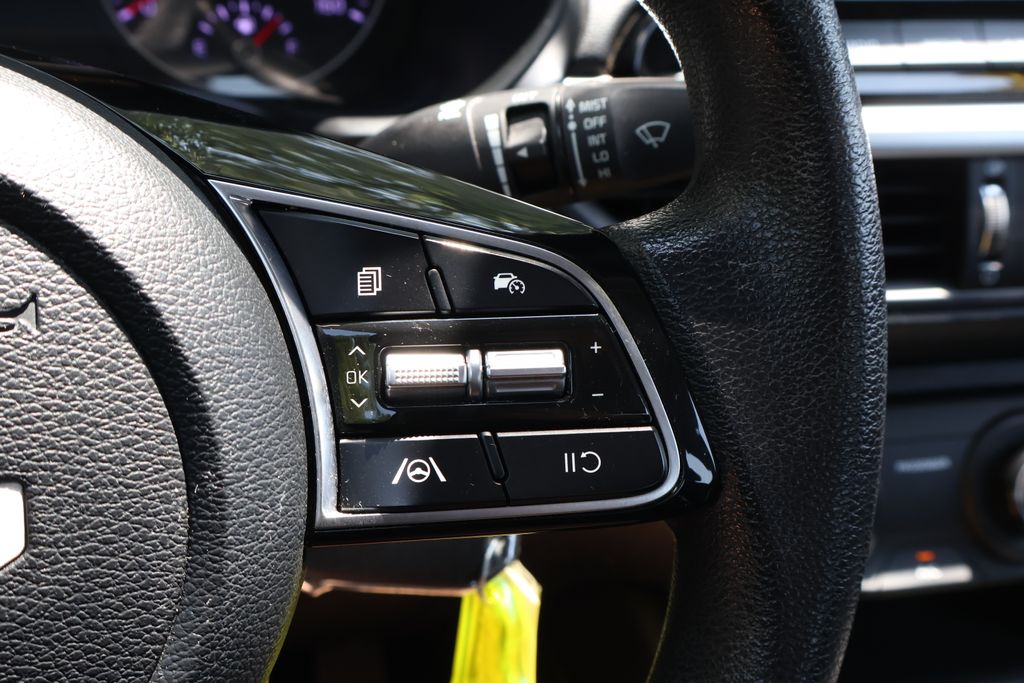 Thumbnail: 2024 Kia Forte - 27