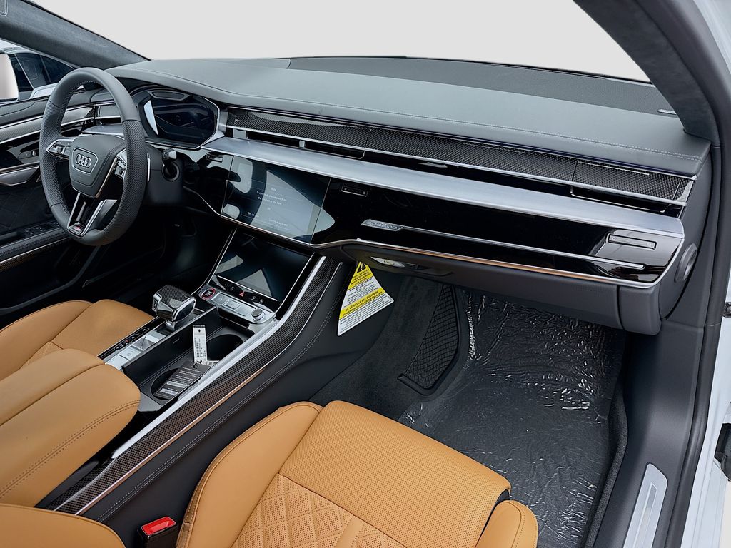 Thumbnail: 2025 Audi S8 - 16