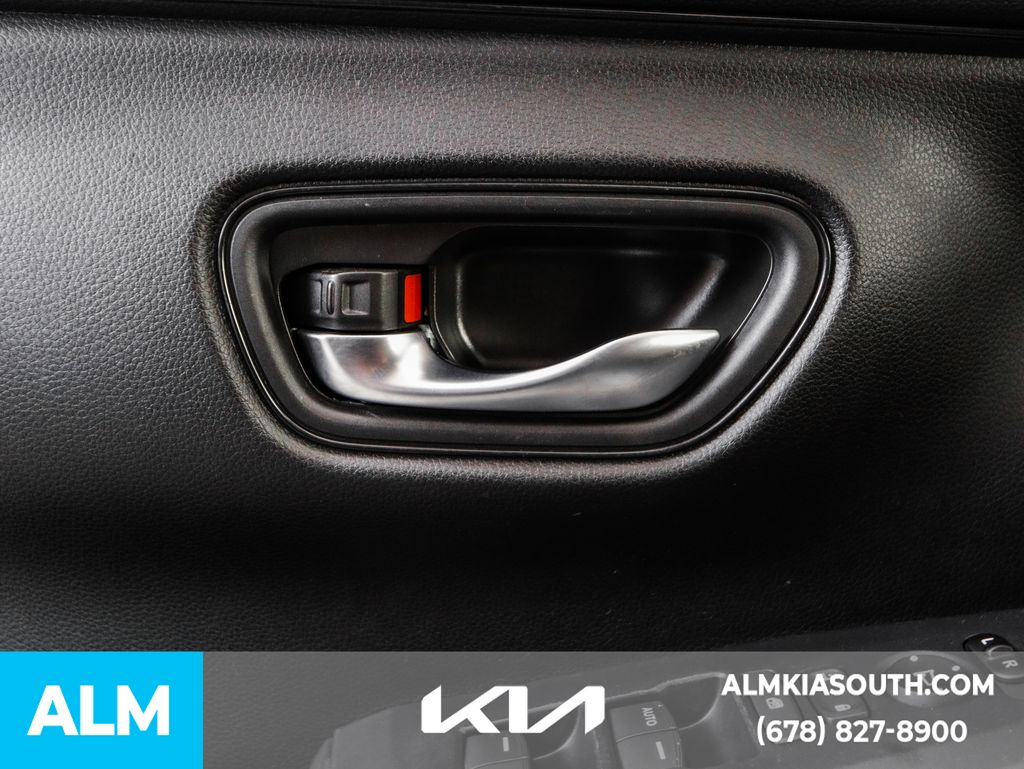 2024 Honda HR-V LX photo 40