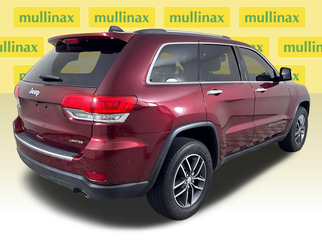 Used 2017 Red Jeep Limited image 5