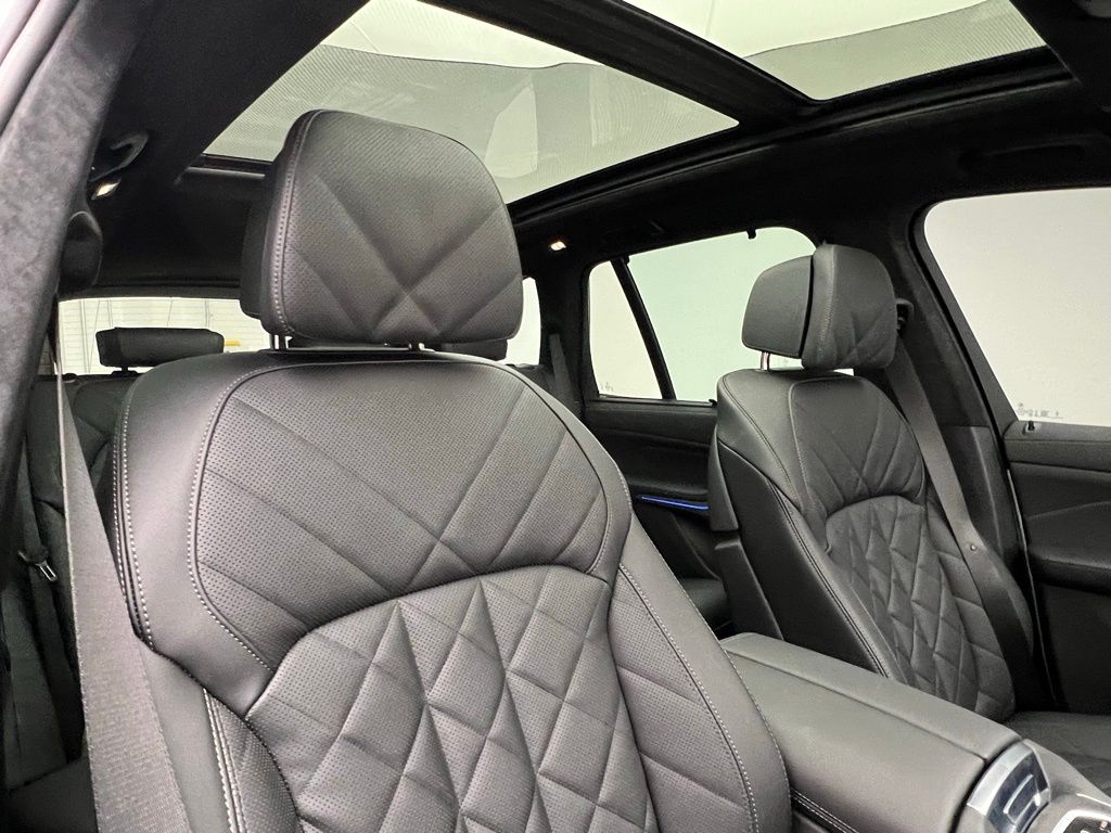 Thumbnail: 2026 BMW X5 - 7