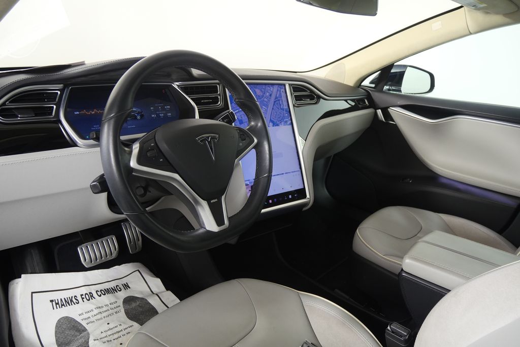Thumbnail: 2013 Tesla Model S - 12