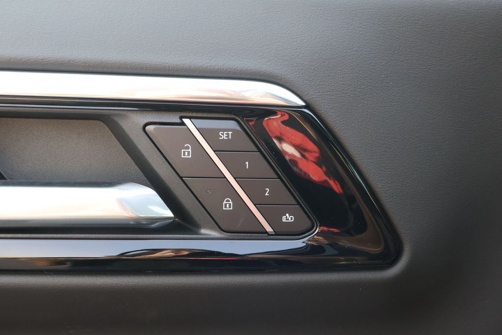 Thumbnail: 2026 Chevrolet Tahoe - 20