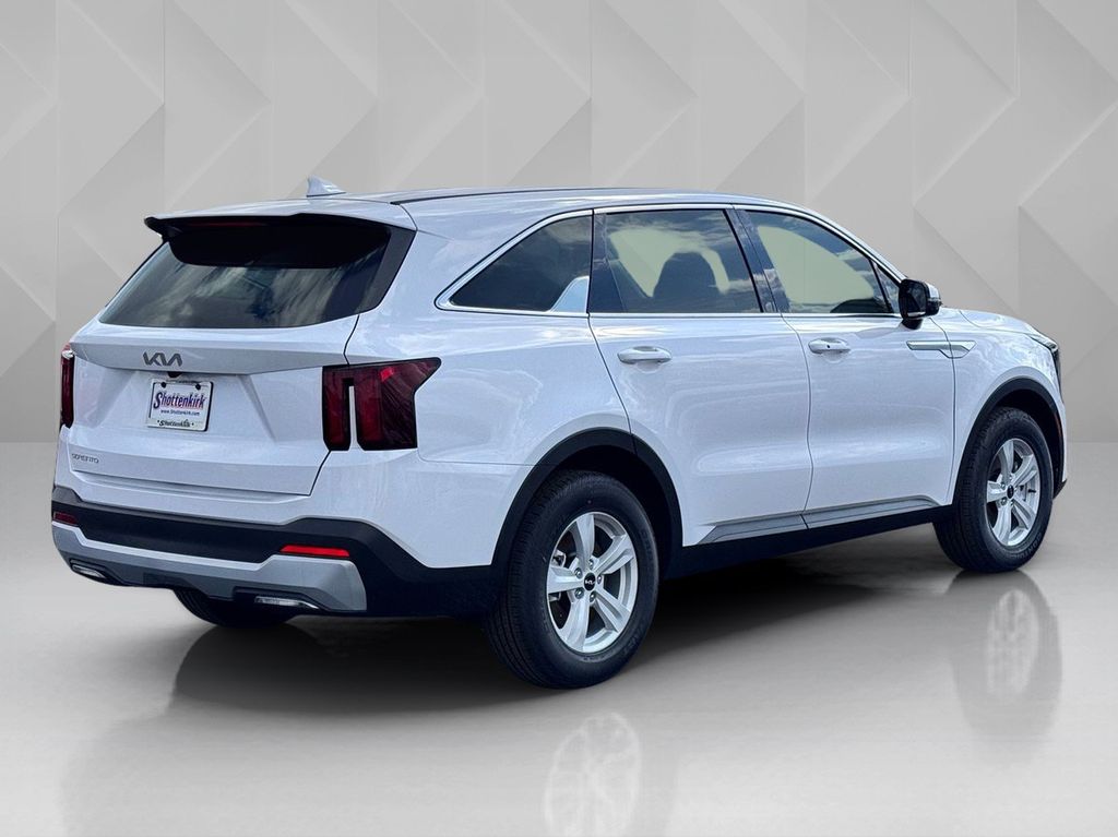2026 Kia Sorento LX - 4
