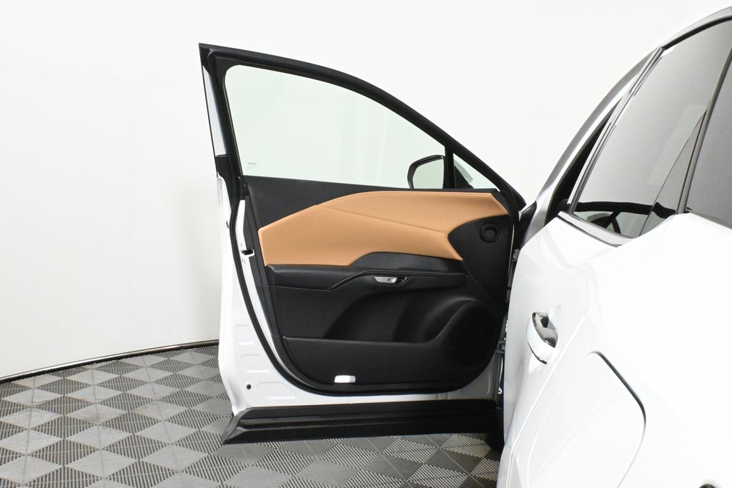 Thumbnail: 2025 Lexus RX - 28