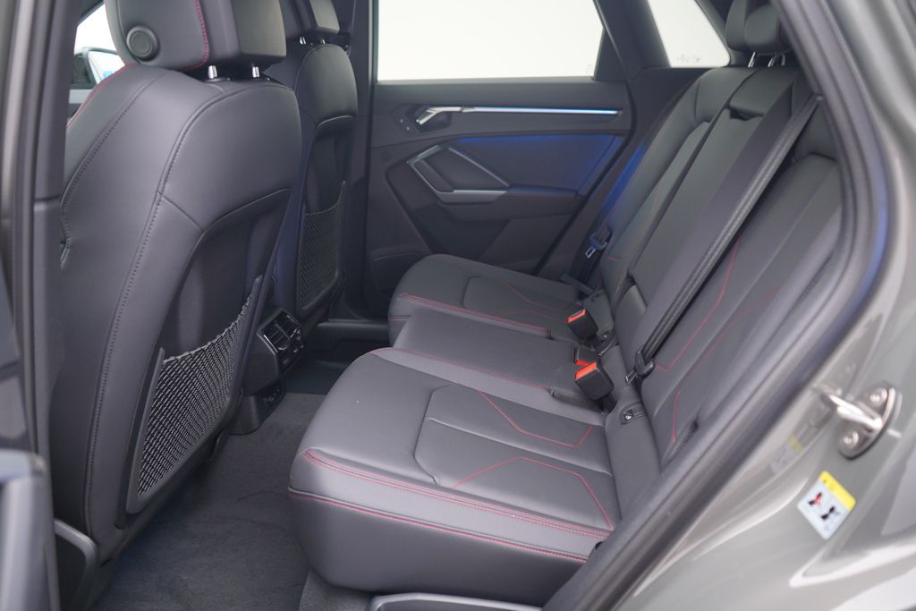 Thumbnail: 2025 Audi Q3 - 7