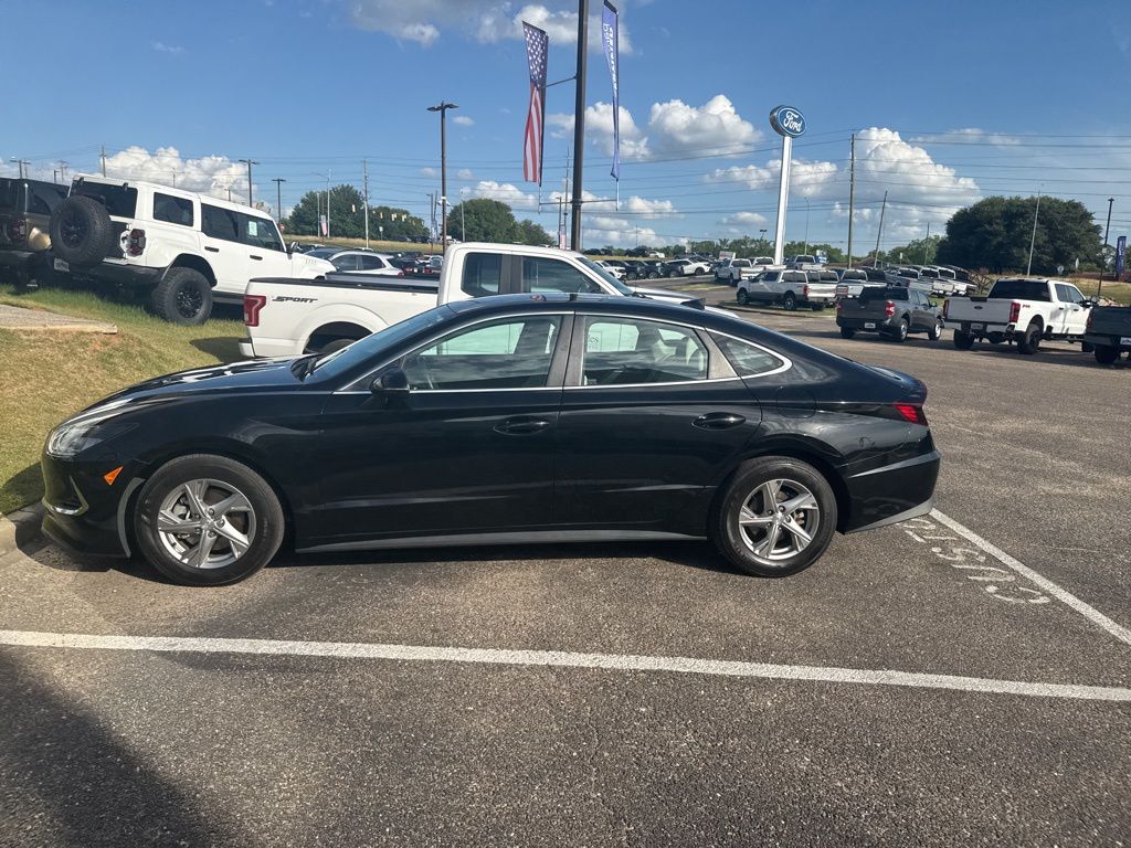 2022 Phantom Black Hyundai Sonata SE FWD Sedan