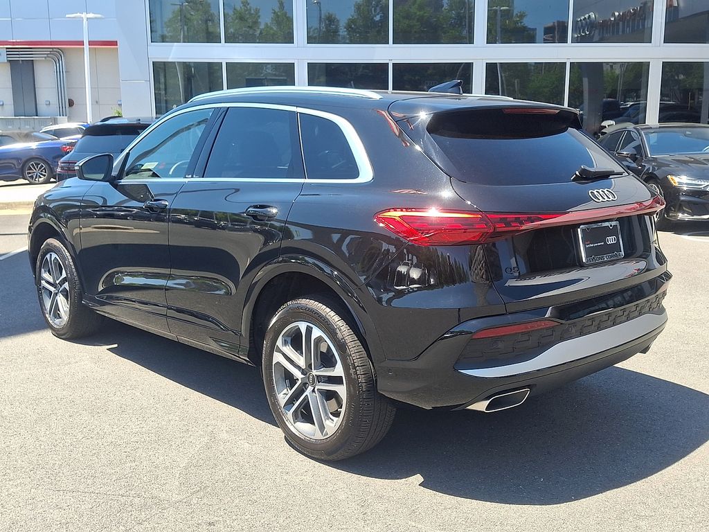 Thumbnail: 2025 Audi Q5 - 6