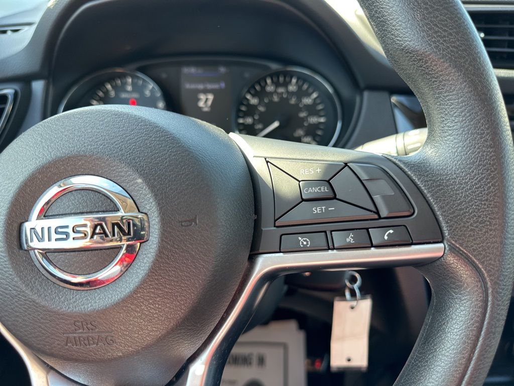 2021 Nissan Rogue Sport S 36