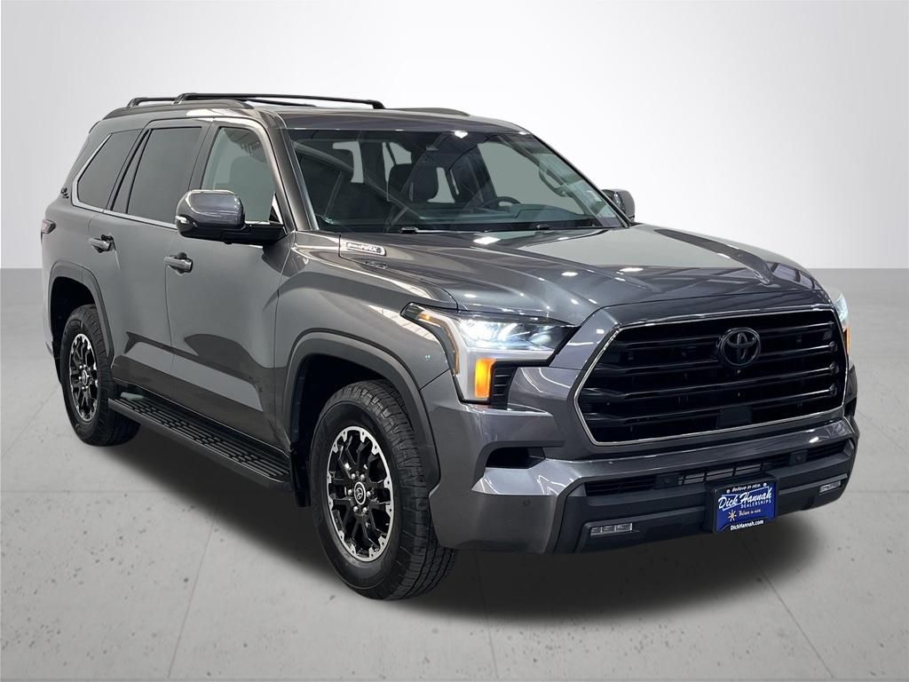 2024 Toyota Sequoia SR5