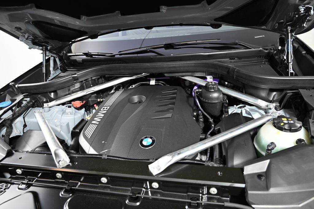 Thumbnail: 2026 BMW X5 - 27