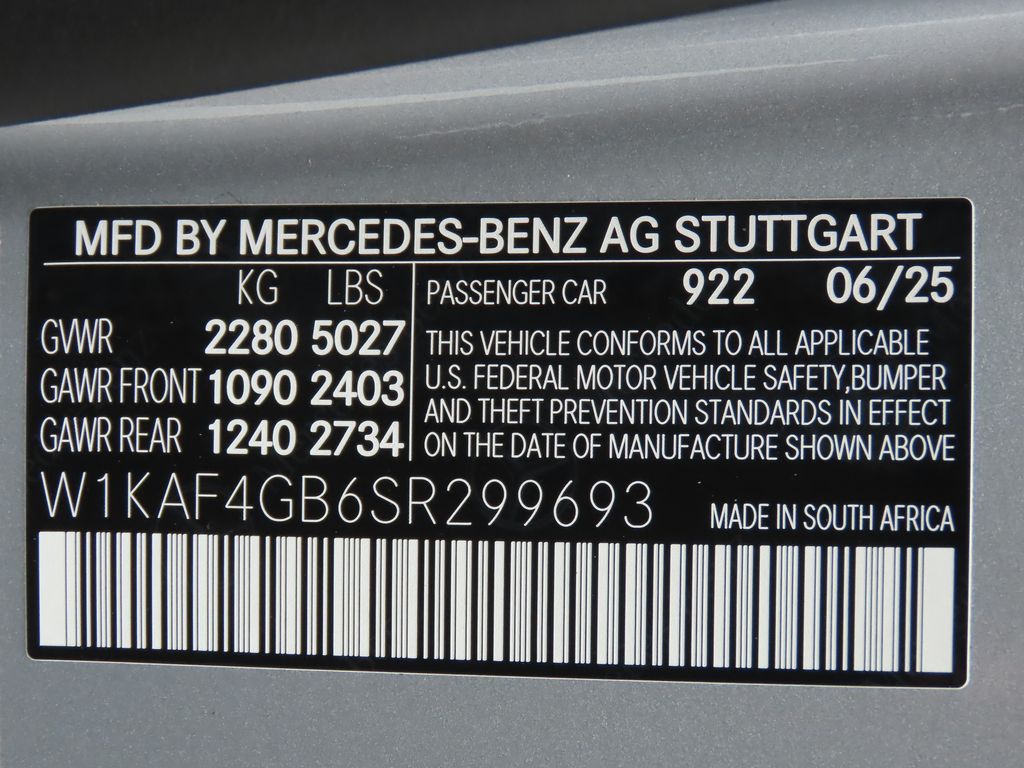 Thumbnail: 2025 Mercedes-Benz C-Class - 32