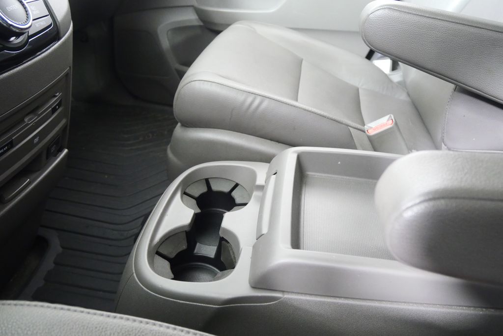 Thumbnail: 2017 Honda Odyssey - 27