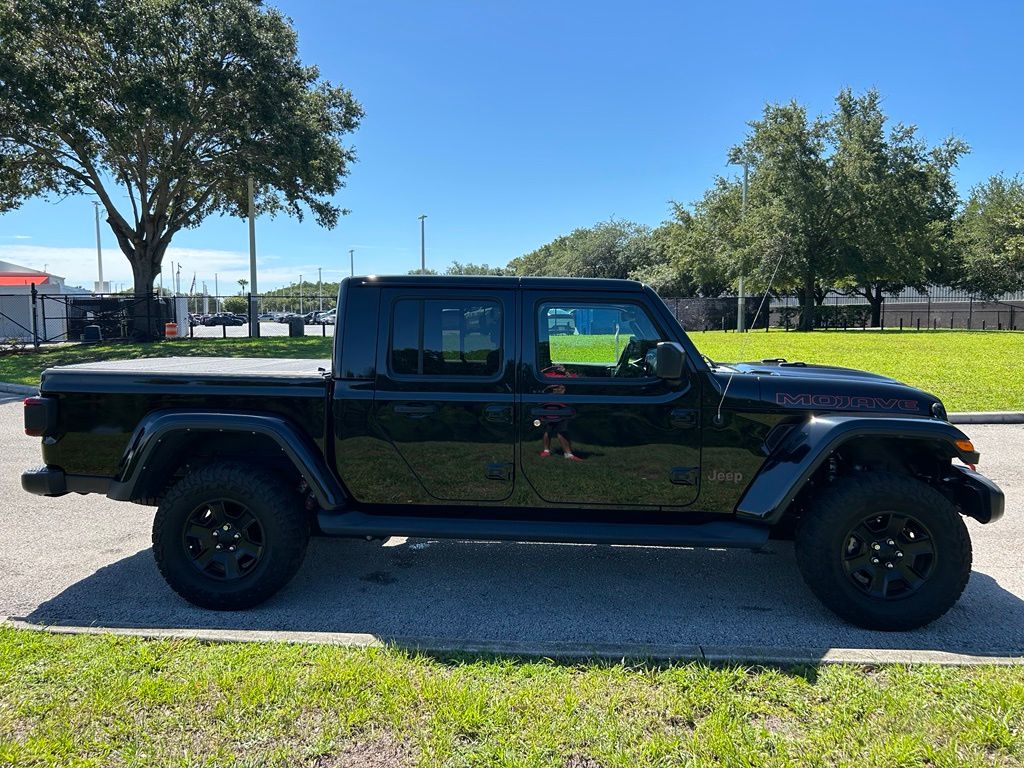 Thumbnail: 2022 Jeep Gladiator - 7