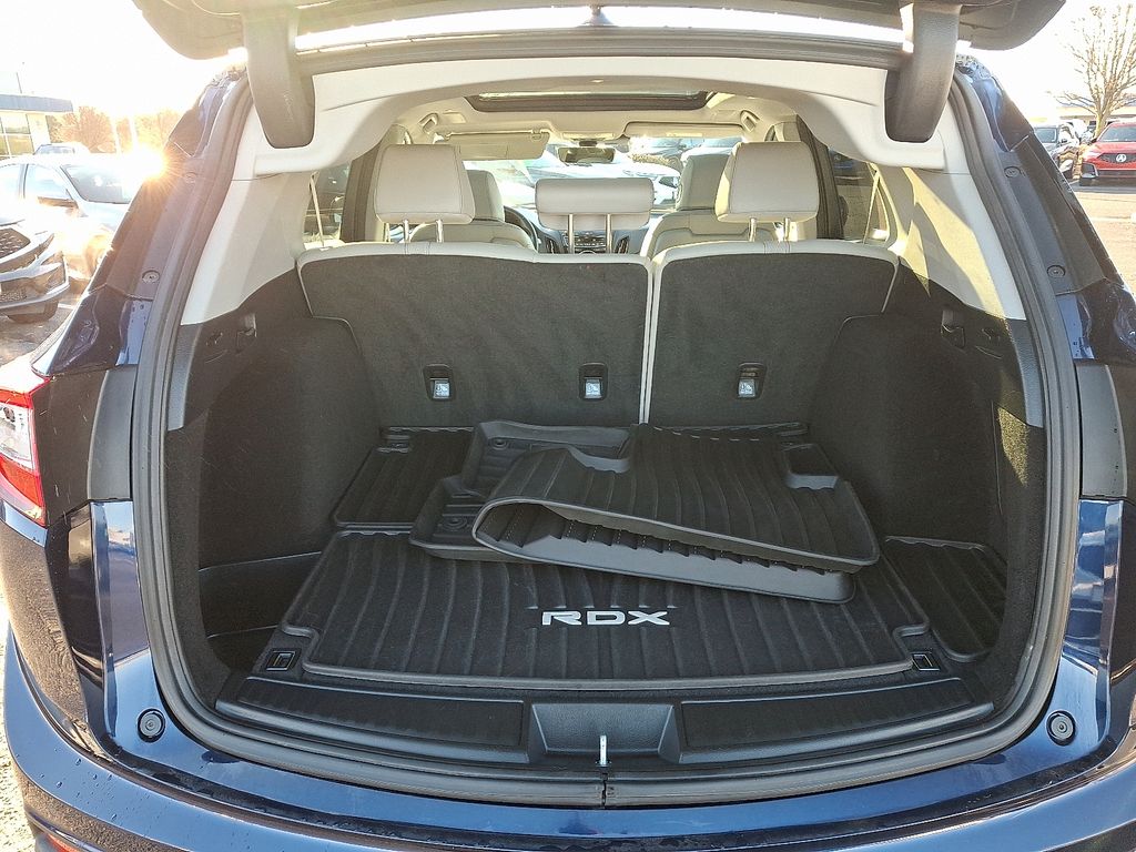 Thumbnail: 2023 Acura RDX - 31