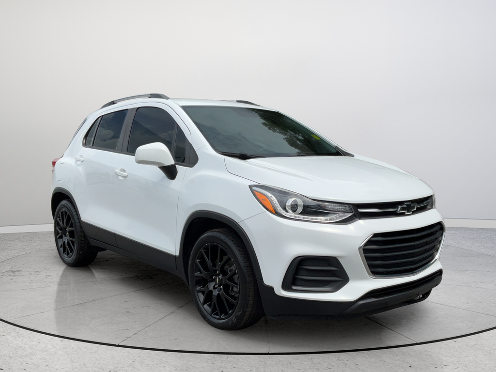 Summit White 2022 Chevrolet Trax SUV / Crossover Front-Wheel Drive 6-Speed Automatic