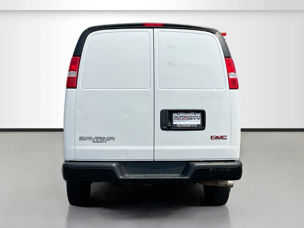 Used 2023 White GMC Work Van image 6