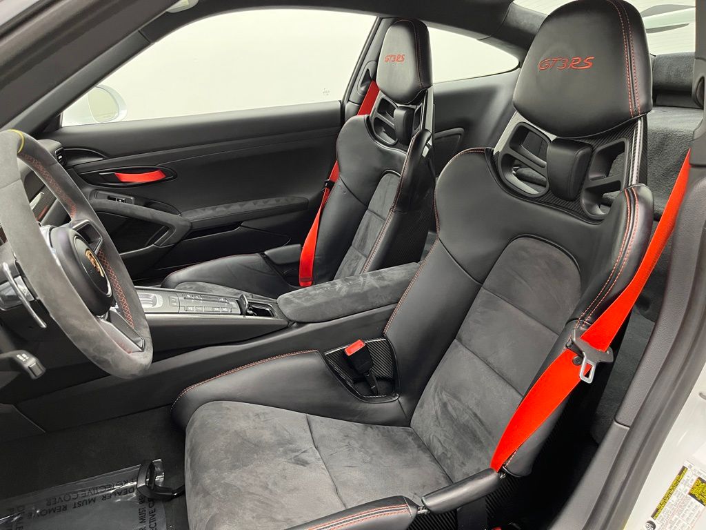 Thumbnail: 2016 Porsche 911 - 5