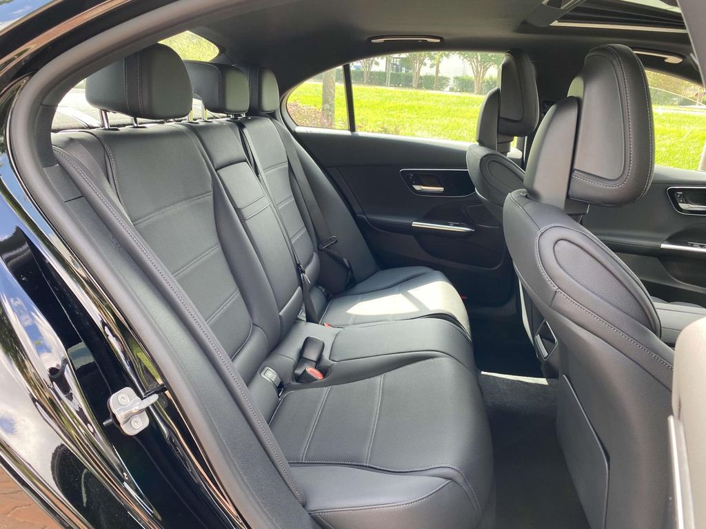 Thumbnail: 2024 Mercedes-Benz C-Class - 11