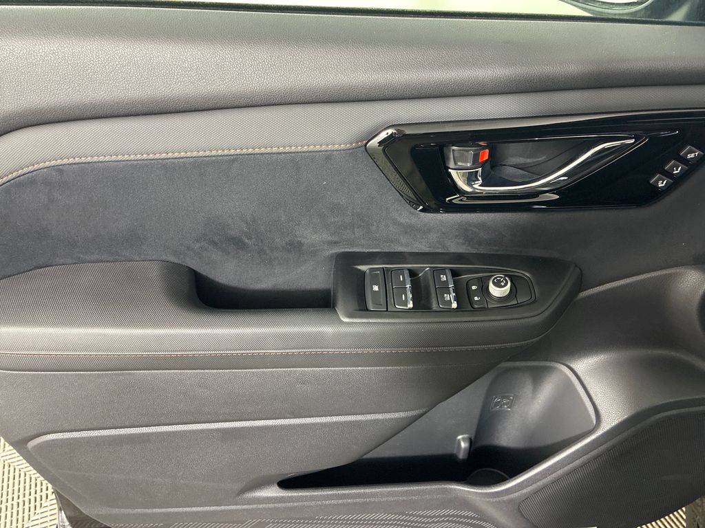 2026 Subaru Forester Touring - Photo 16