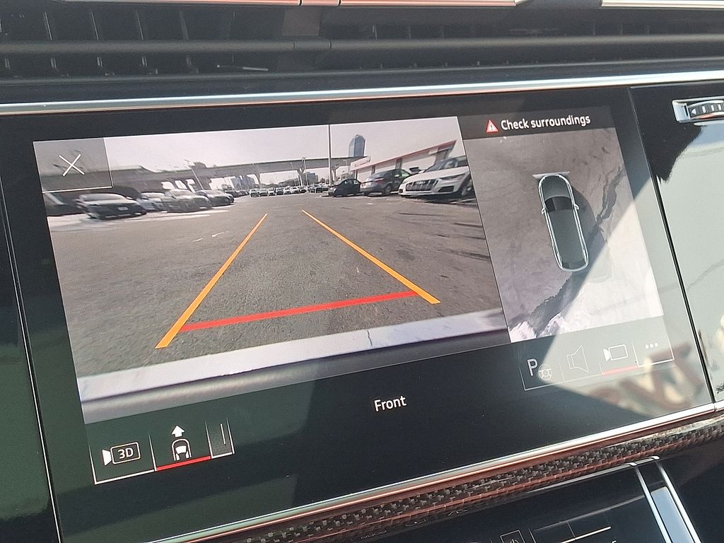 Thumbnail: 2023 Audi SQ8 - 18