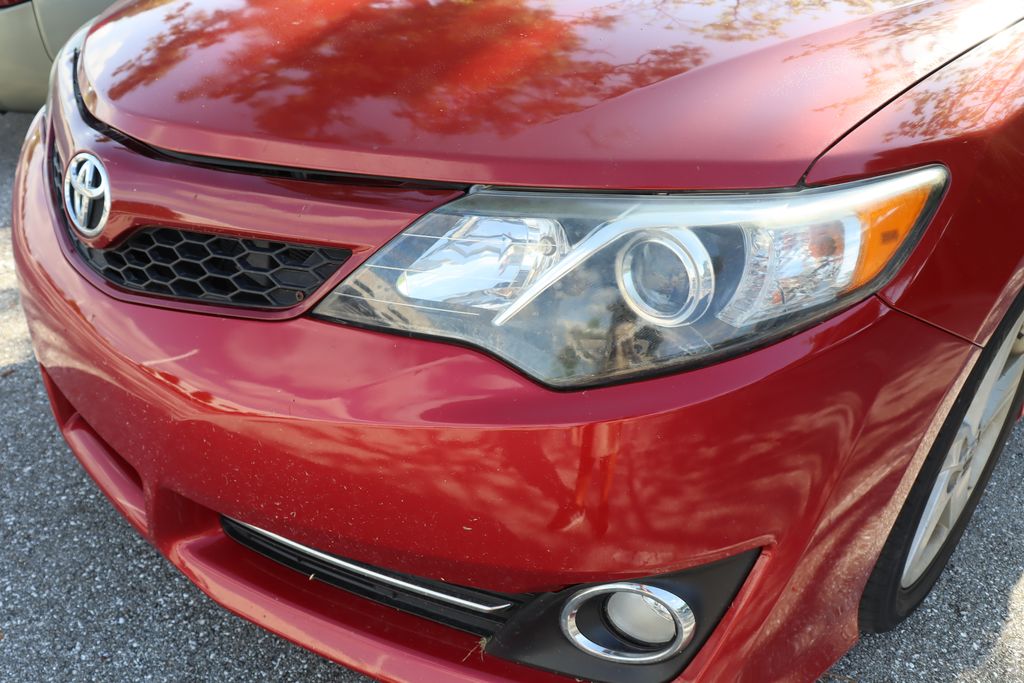 2013 Toyota Camry SE 3