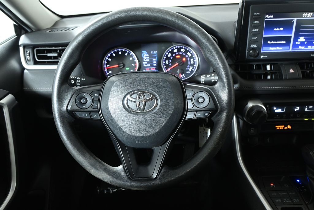 Thumbnail: 2022 Toyota RAV4 - 18