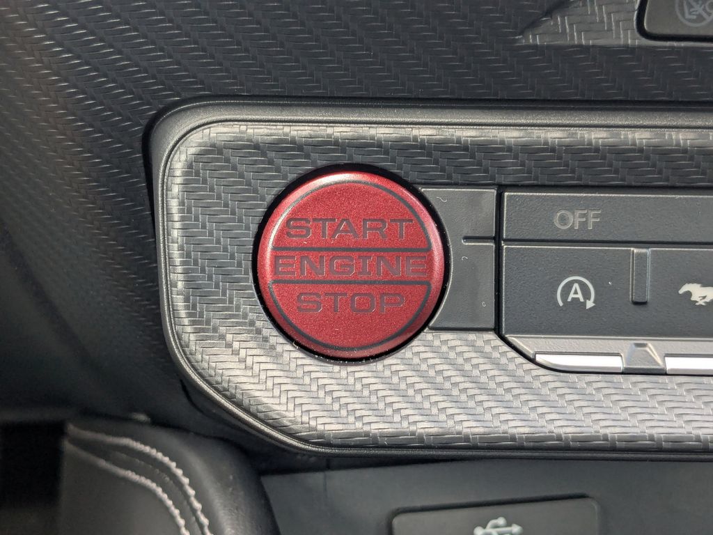 2025 Ford Mustang EcoBoost Premium