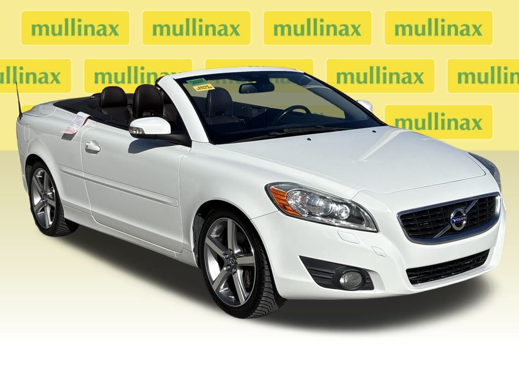 Used 2012 Volvo C70 T5 with VIN YV1672MC1CJ126110 for sale in New Smyrna Beach, FL