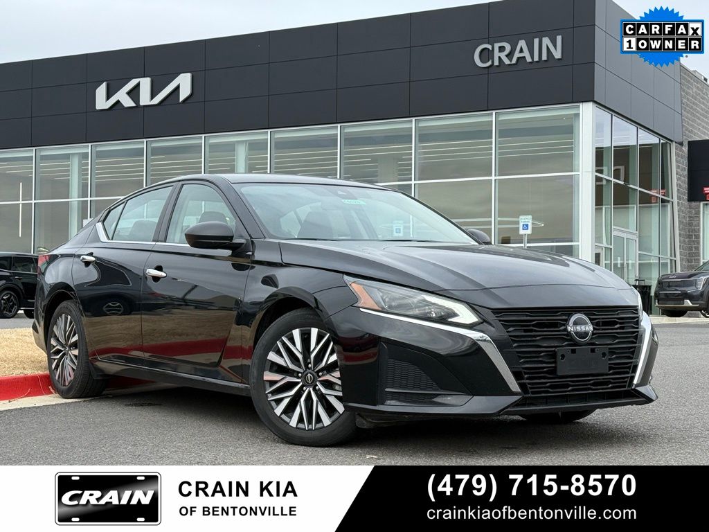 2024 Nissan Altima 2.5 SV FWD