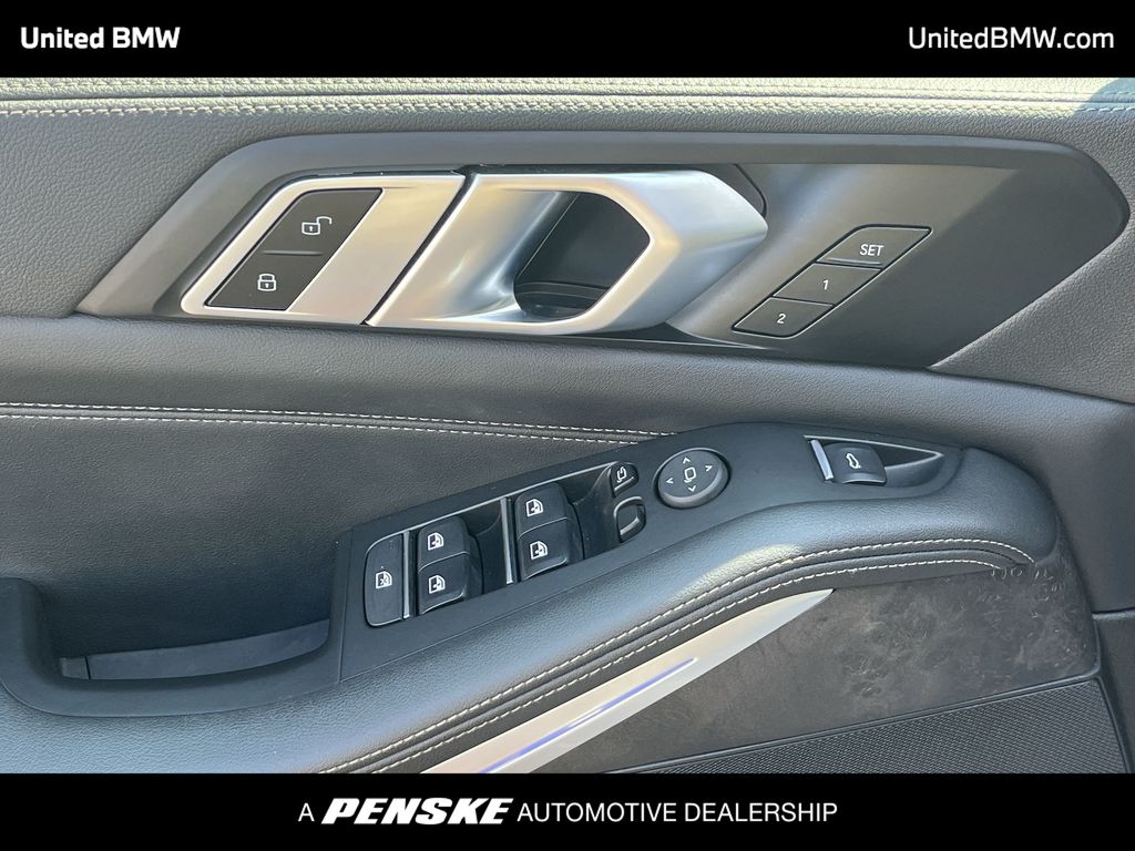 Thumbnail: 2023 BMW X5 - 10