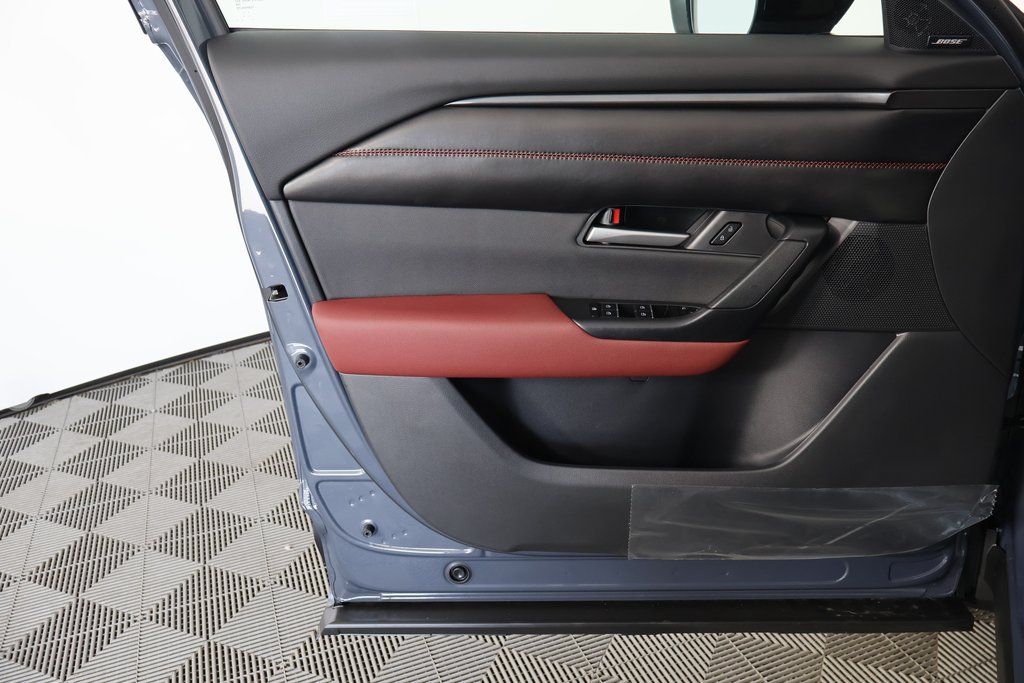 Thumbnail: 2026 Mazda CX-50 - 7