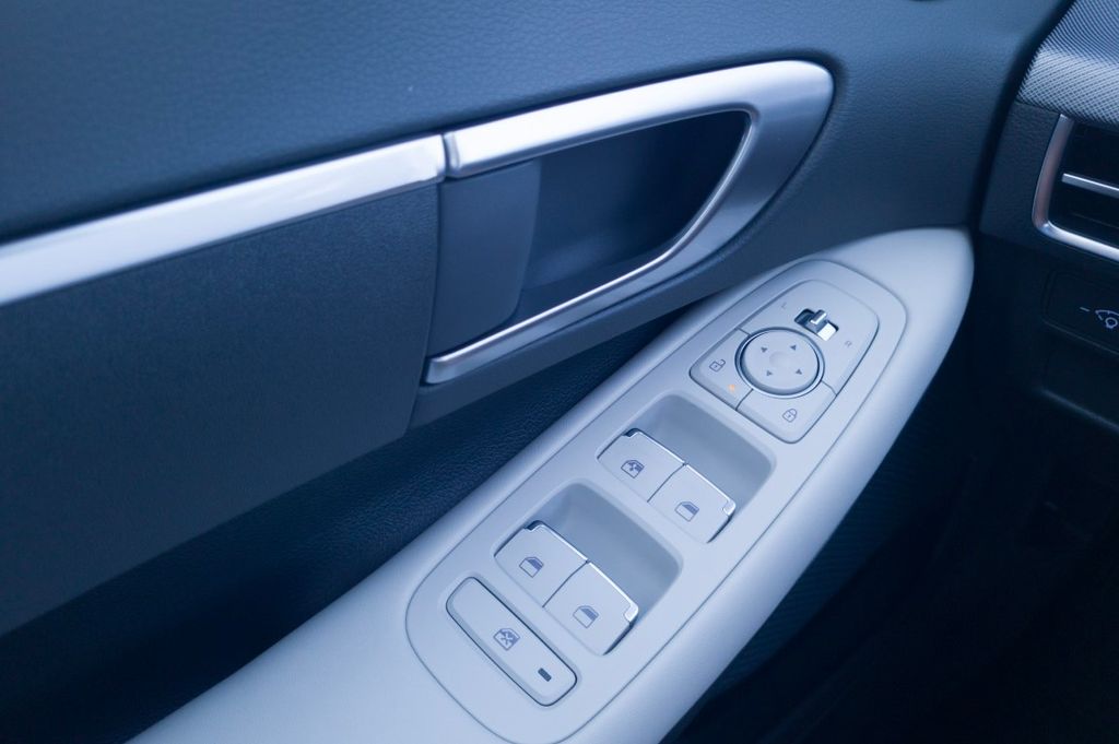 New 2026 Gray Hyundai SE image 29