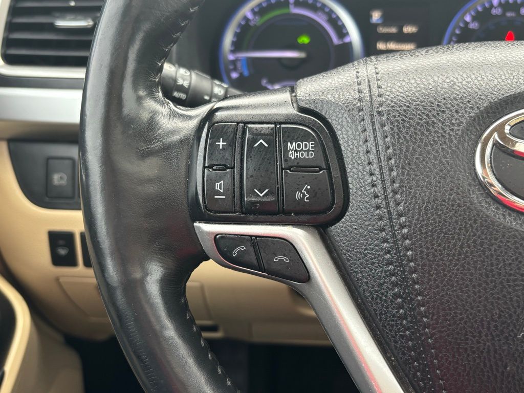 2019 Toyota Highlander Hybrid Limited photo